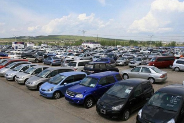 Падение российского рынка автомобильной «вторички» замедлилось