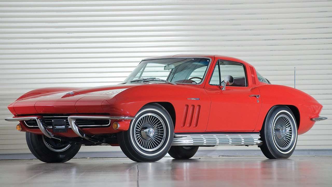 Передняя часть Chevrolet Corvette C2 Sting Ray (1963-1967) Передняя часть Chevrolet Corvette C2 Sting Ray (1963-1967)