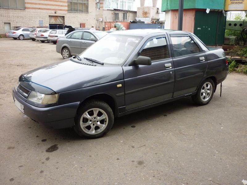 Авто ВАЗ-2110